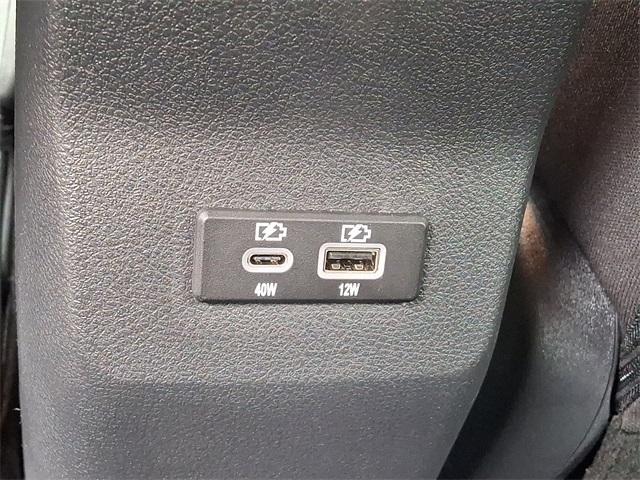 used 2025 Nissan Kicks car