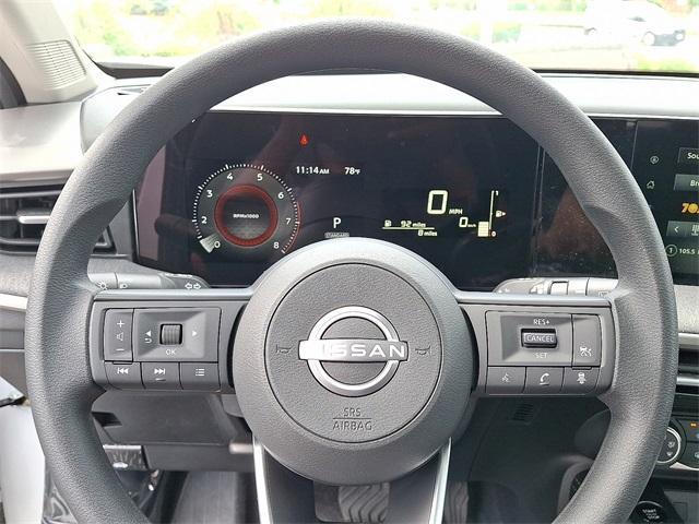 new 2025 Nissan Kicks car, priced at $27,738