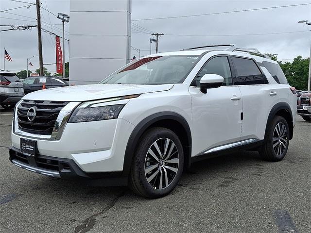 new 2025 Nissan Pathfinder car, priced at $51,477