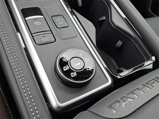 new 2025 Nissan Pathfinder car, priced at $51,477