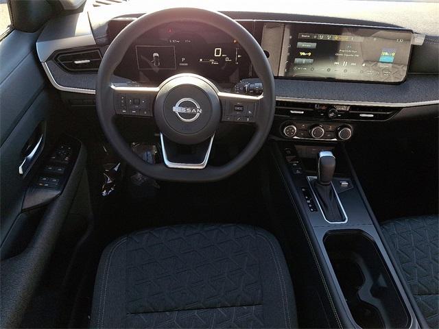 new 2025 Nissan Kicks car, priced at $26,494