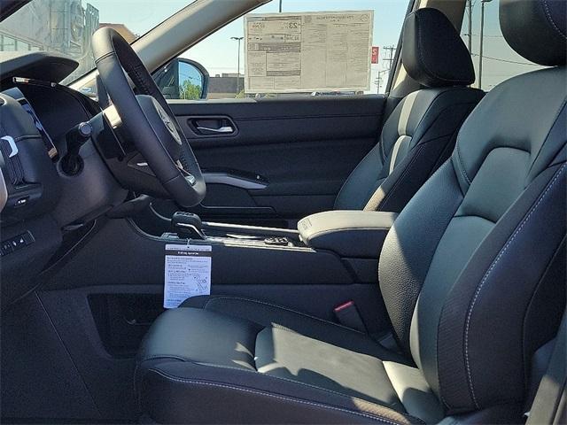 new 2025 Nissan Pathfinder car, priced at $46,797