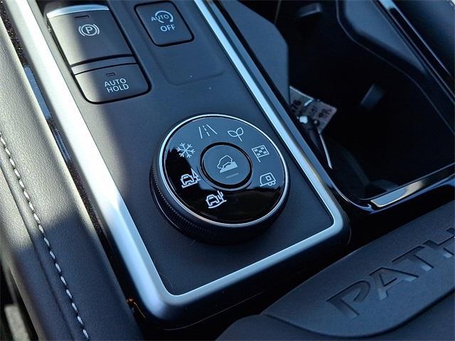 new 2025 Nissan Pathfinder car, priced at $43,559