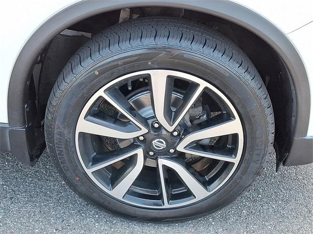 used 2020 Nissan Rogue car, priced at $21,440
