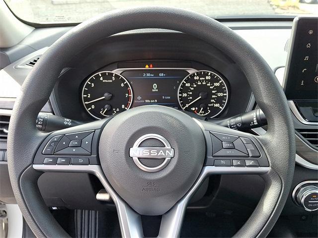 new 2025 Nissan Altima car, priced at $30,133