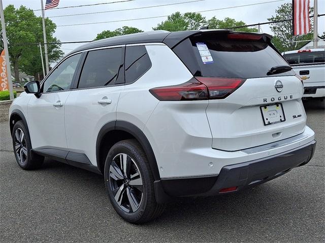 new 2025 Nissan Rogue car, priced at $39,326