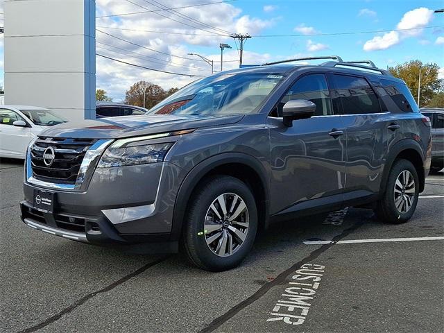 new 2025 Nissan Pathfinder car, priced at $38,670