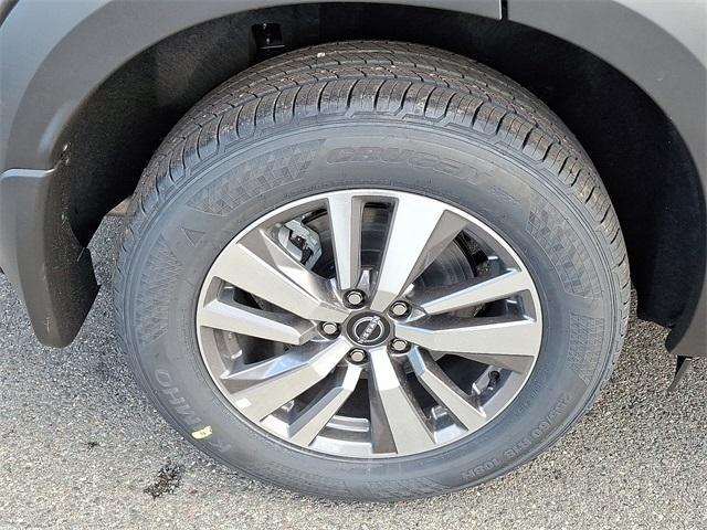 new 2025 Nissan Pathfinder car, priced at $38,670