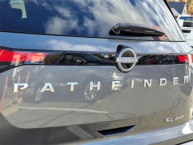 new 2025 Nissan Pathfinder car, priced at $38,670