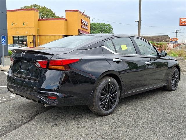 new 2025 Nissan Altima car, priced at $29,127