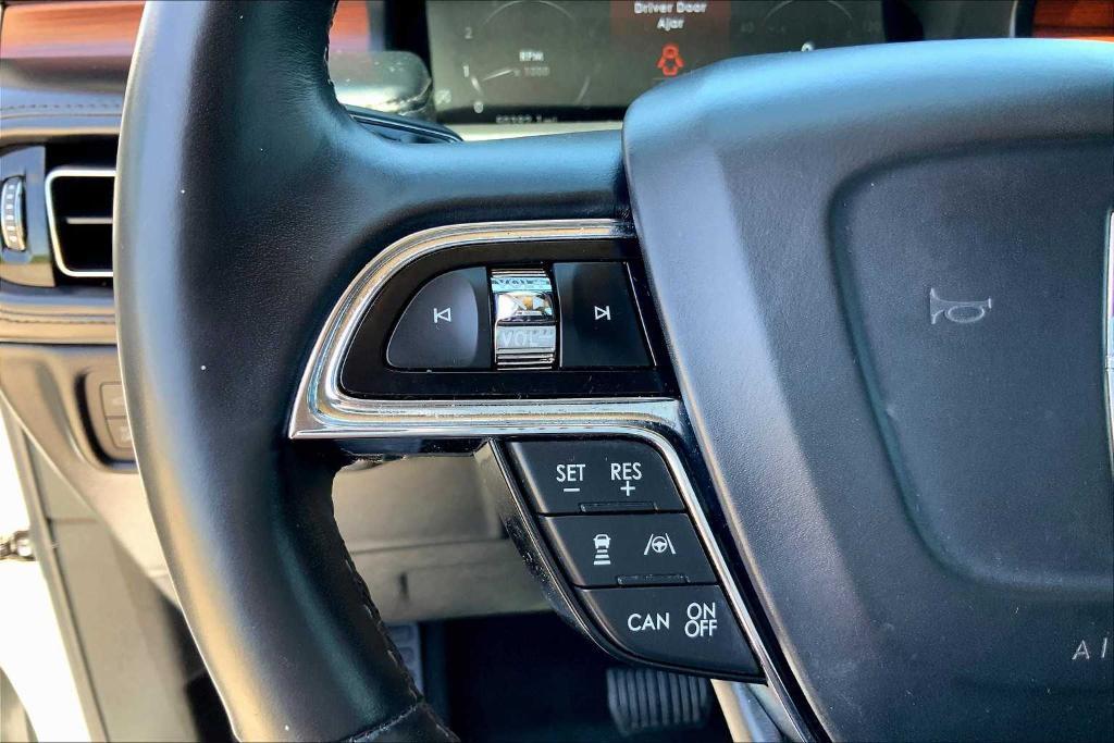 used 2022 Lincoln Nautilus car, priced at $32,495