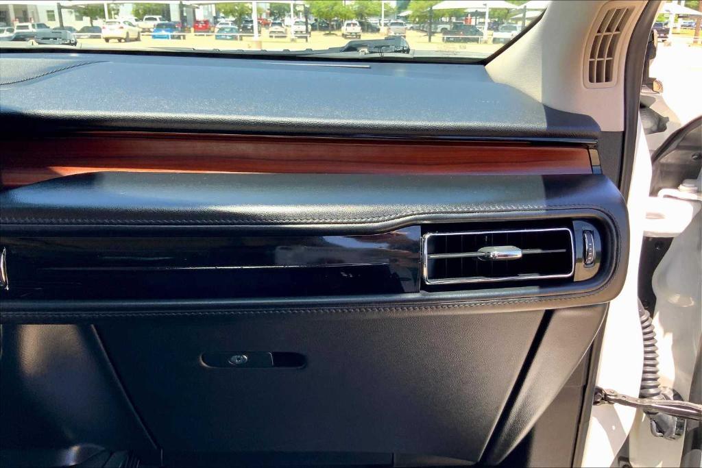 used 2022 Lincoln Nautilus car, priced at $34,742