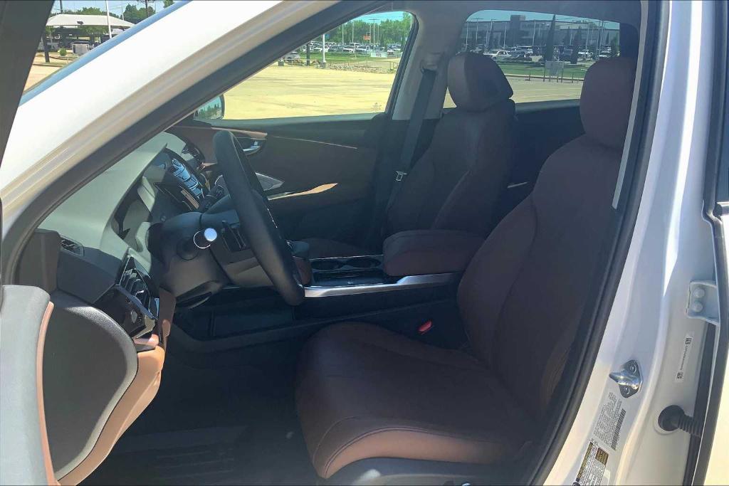 new 2025 Acura RDX car, priced at $50,745