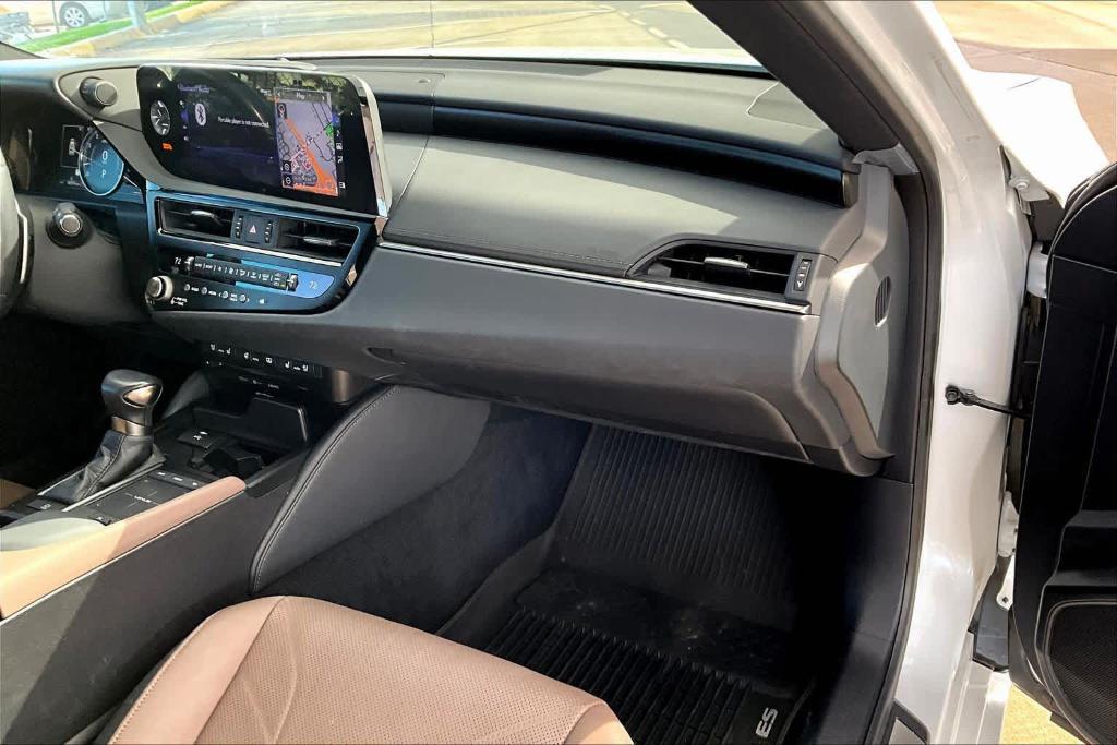 used 2022 Lexus ES 350 car, priced at $39,229
