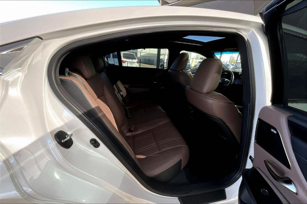 used 2022 Lexus ES 350 car, priced at $39,229