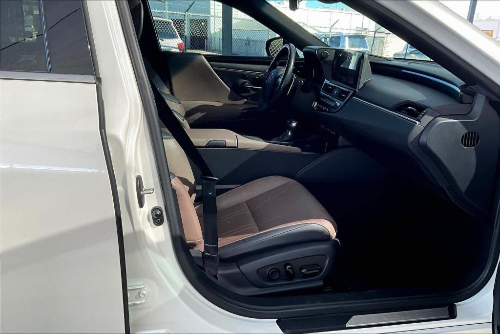 used 2022 Lexus ES 350 car, priced at $39,229