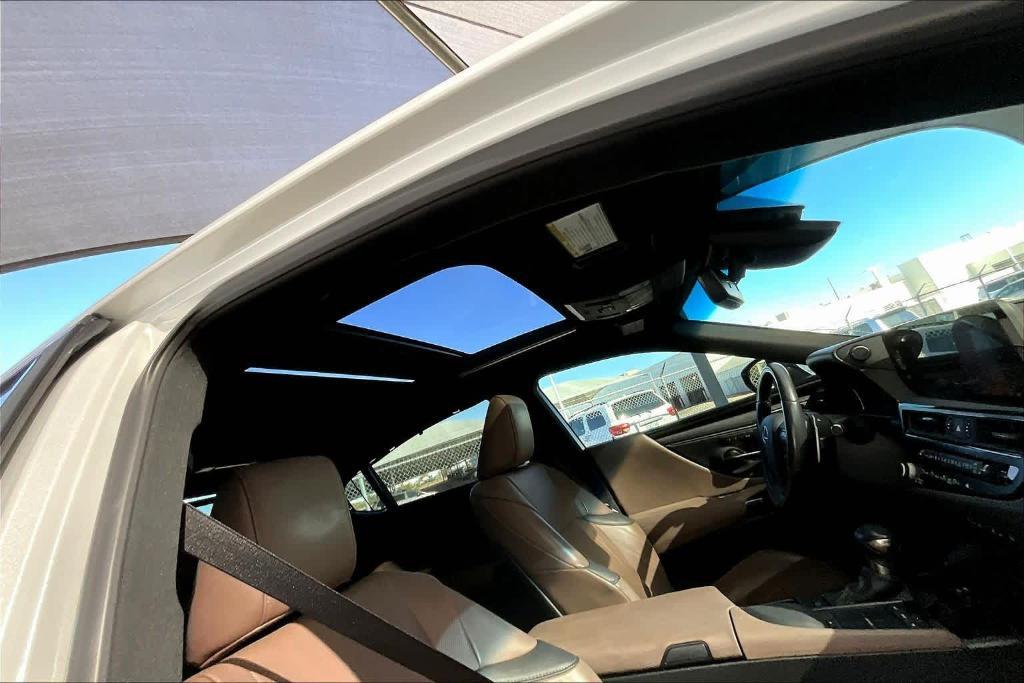 used 2022 Lexus ES 350 car, priced at $39,229