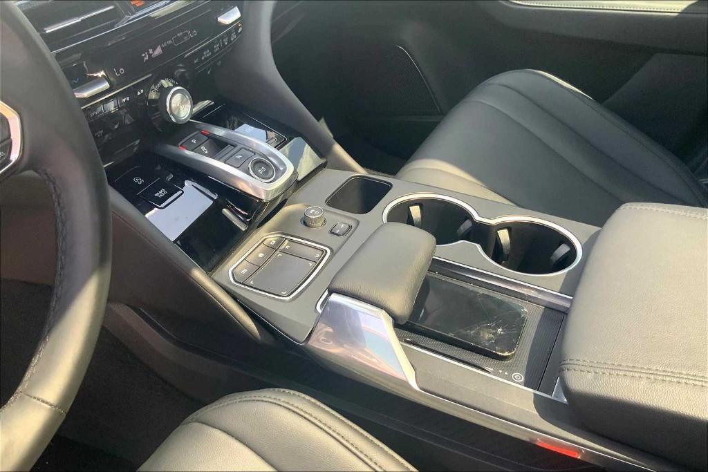 used 2024 Acura MDX car, priced at $41,995