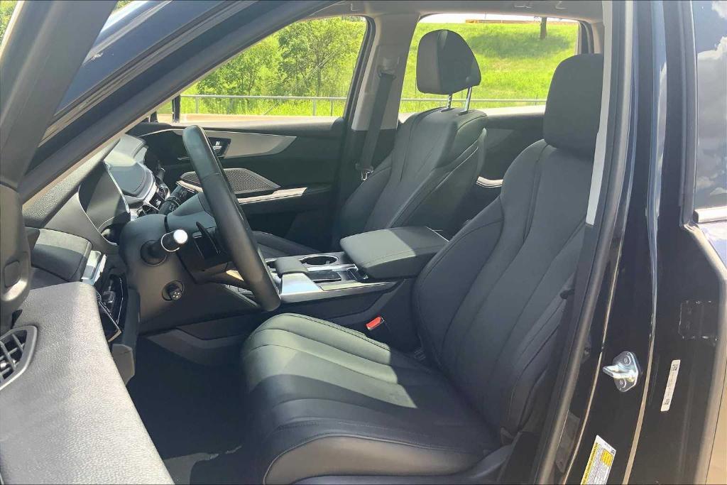used 2024 Acura MDX car, priced at $41,995