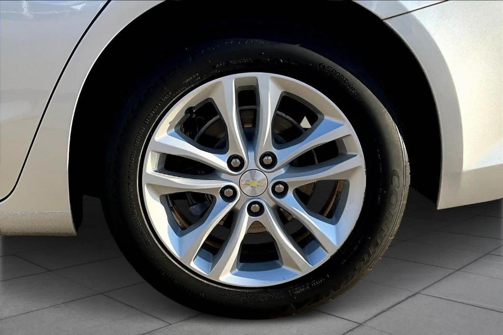 used 2018 Chevrolet Malibu car, priced at $10,995