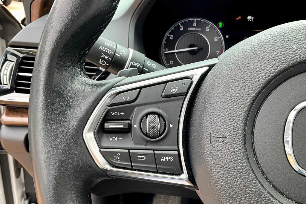 used 2024 Acura RDX car, priced at $43,999
