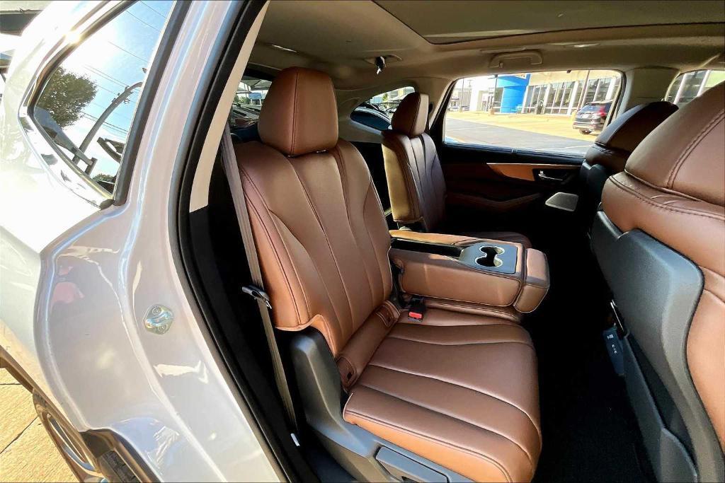 used 2025 Acura MDX car, priced at $51,084