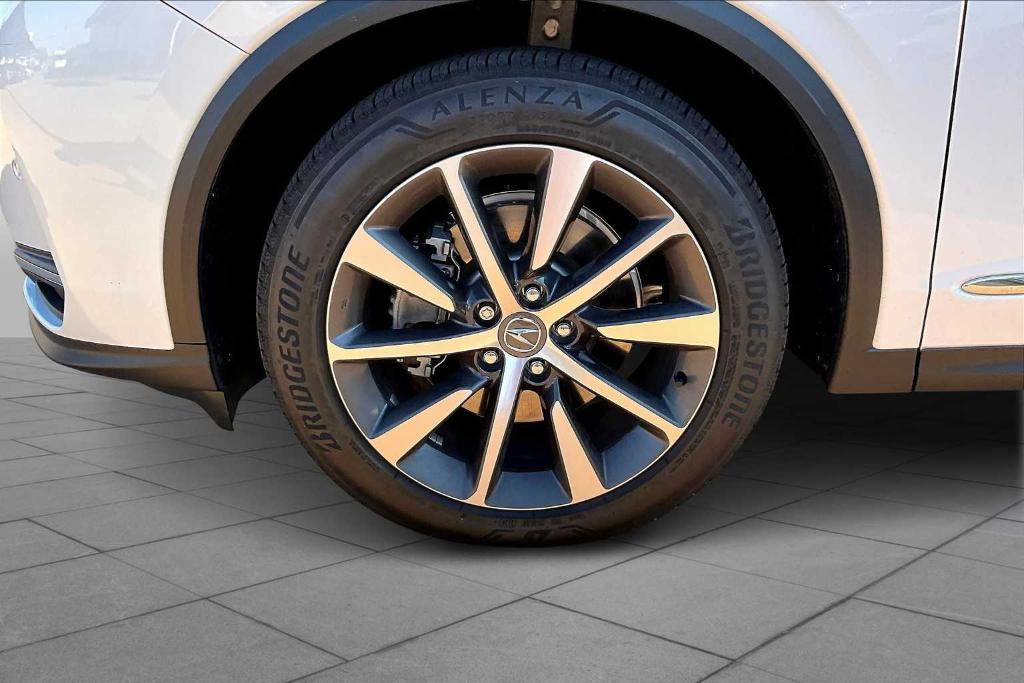 used 2025 Acura MDX car, priced at $51,084