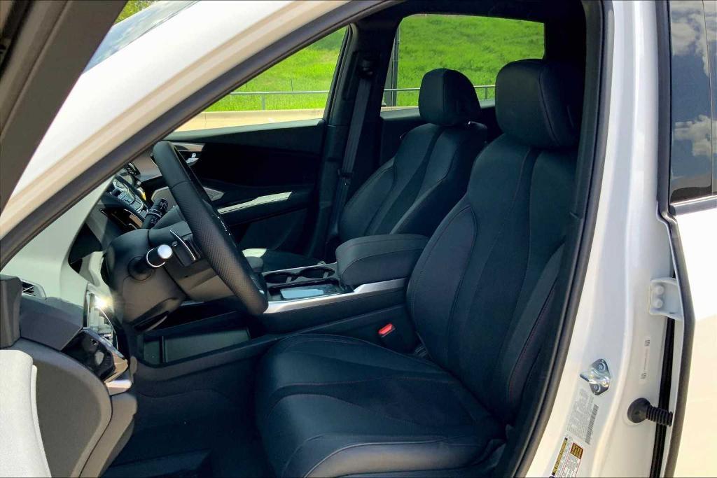 new 2025 Acura RDX car, priced at $53,745