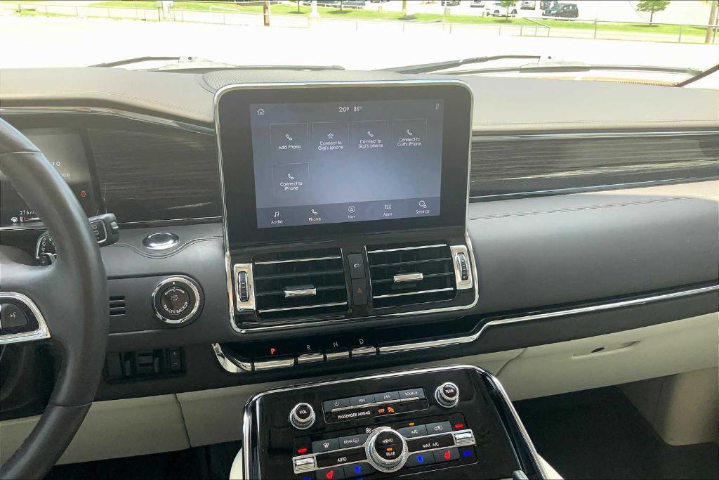 used 2020 Lincoln Navigator car, priced at $44,086