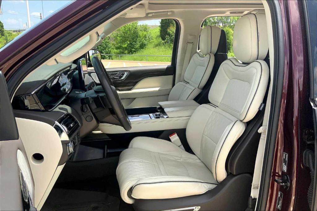 used 2020 Lincoln Navigator car, priced at $44,086