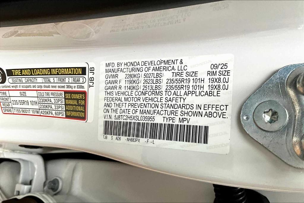new 2025 Acura RDX car, priced at $50,745