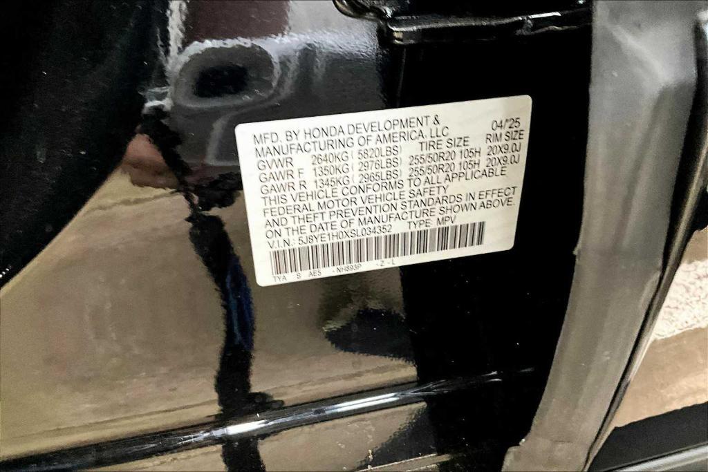 new 2025 Acura MDX car, priced at $63,750