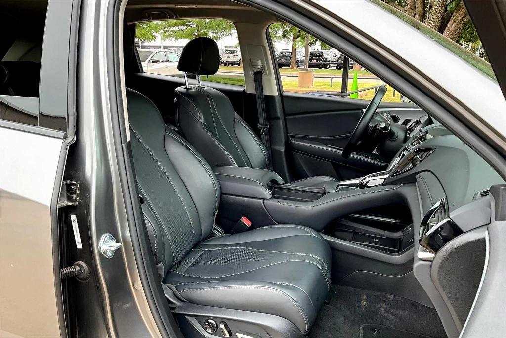 used 2024 Acura RDX car, priced at $42,995