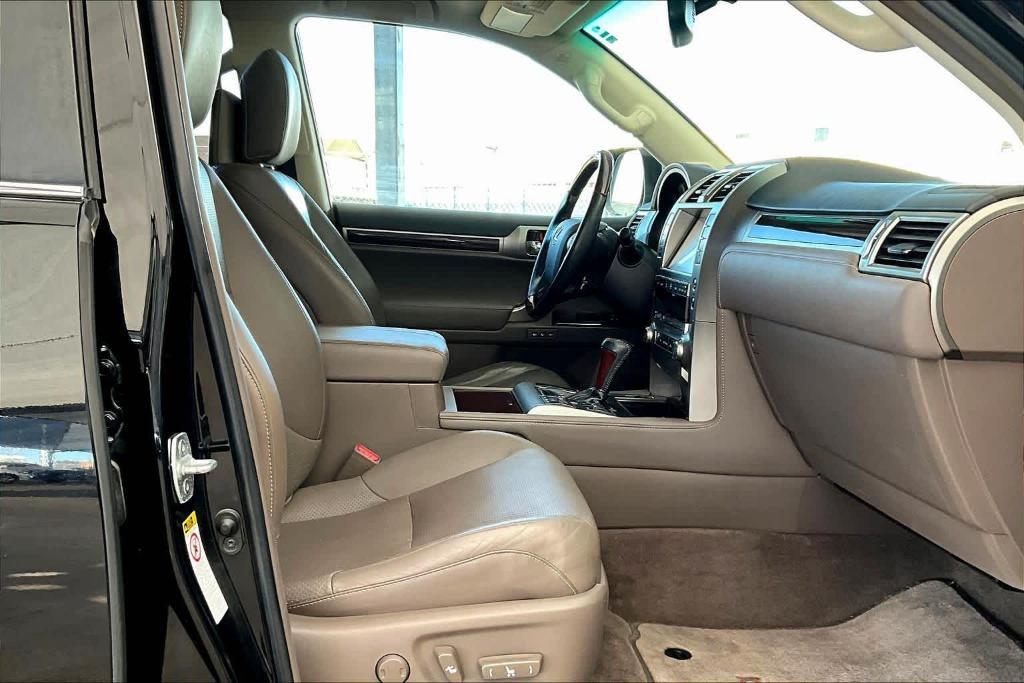 used 2015 Lexus GX 460 car, priced at $17,998