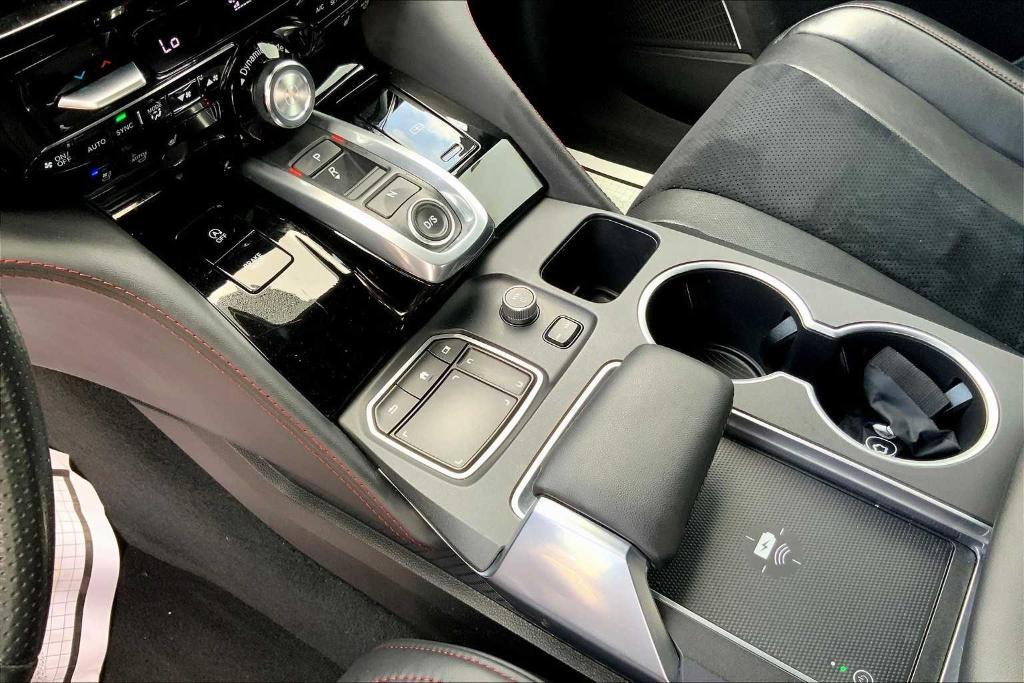 used 2022 Acura MDX car, priced at $40,495