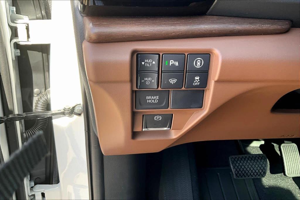 new 2025 Acura RDX car, priced at $54,400