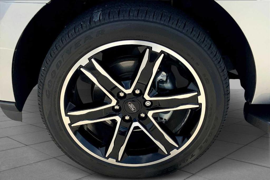 used 2021 Ford Expedition car, priced at $39,995