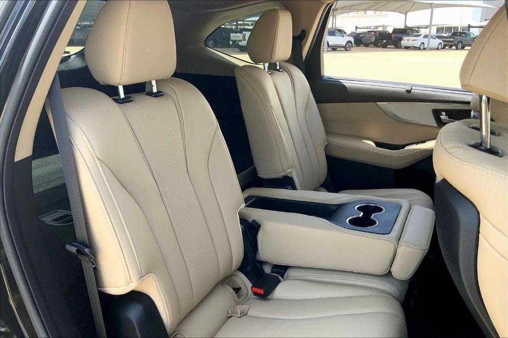 used 2024 Acura MDX car, priced at $48,078