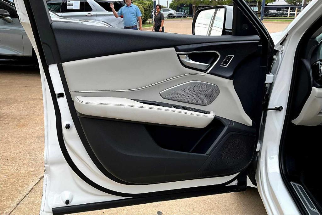 new 2025 Acura RDX car, priced at $55,895