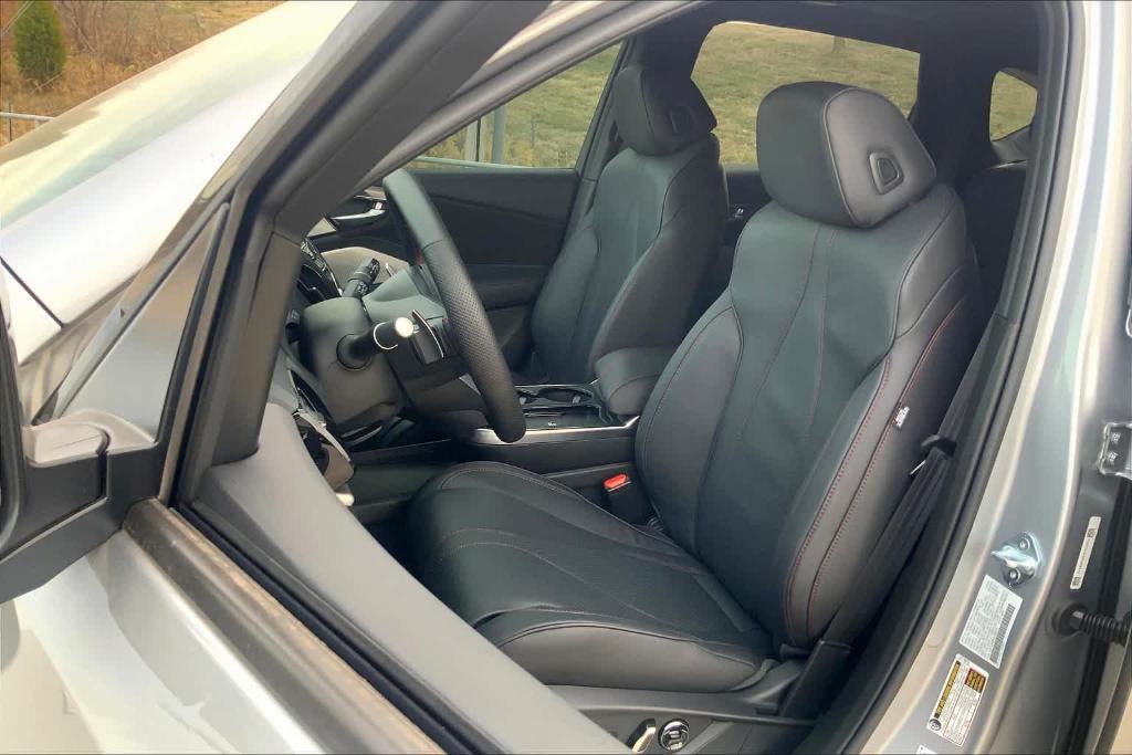 new 2025 Acura RDX car, priced at $55,800