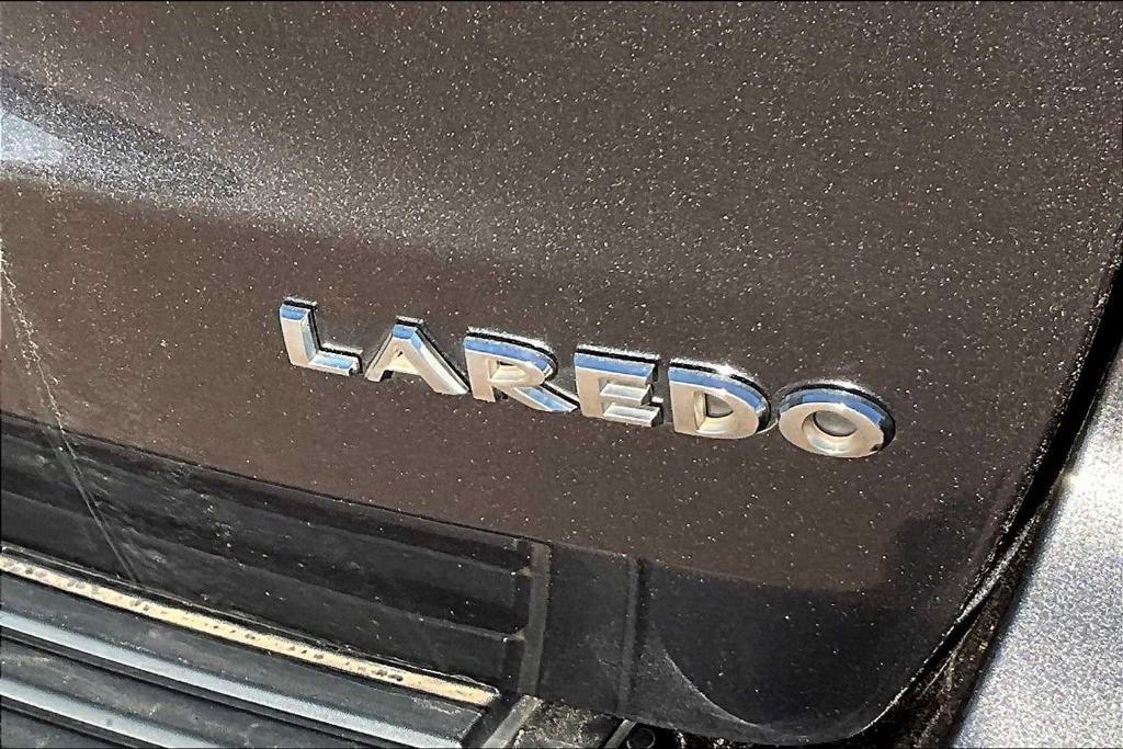 used 2017 Jeep Grand Cherokee car, priced at $15,995