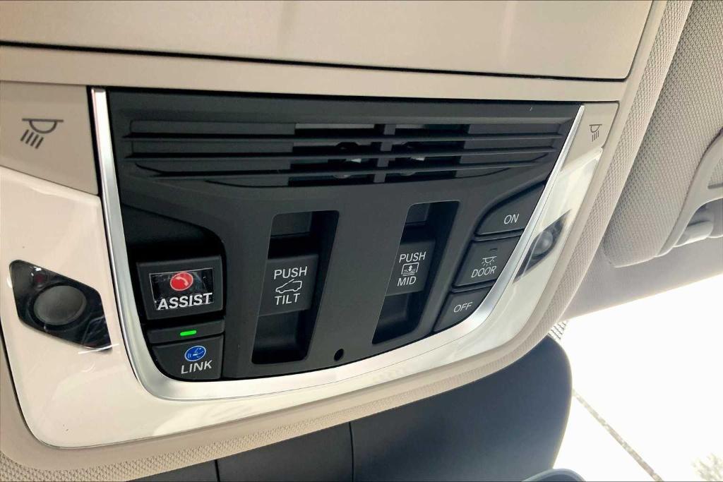 new 2025 Acura RDX car, priced at $50,145