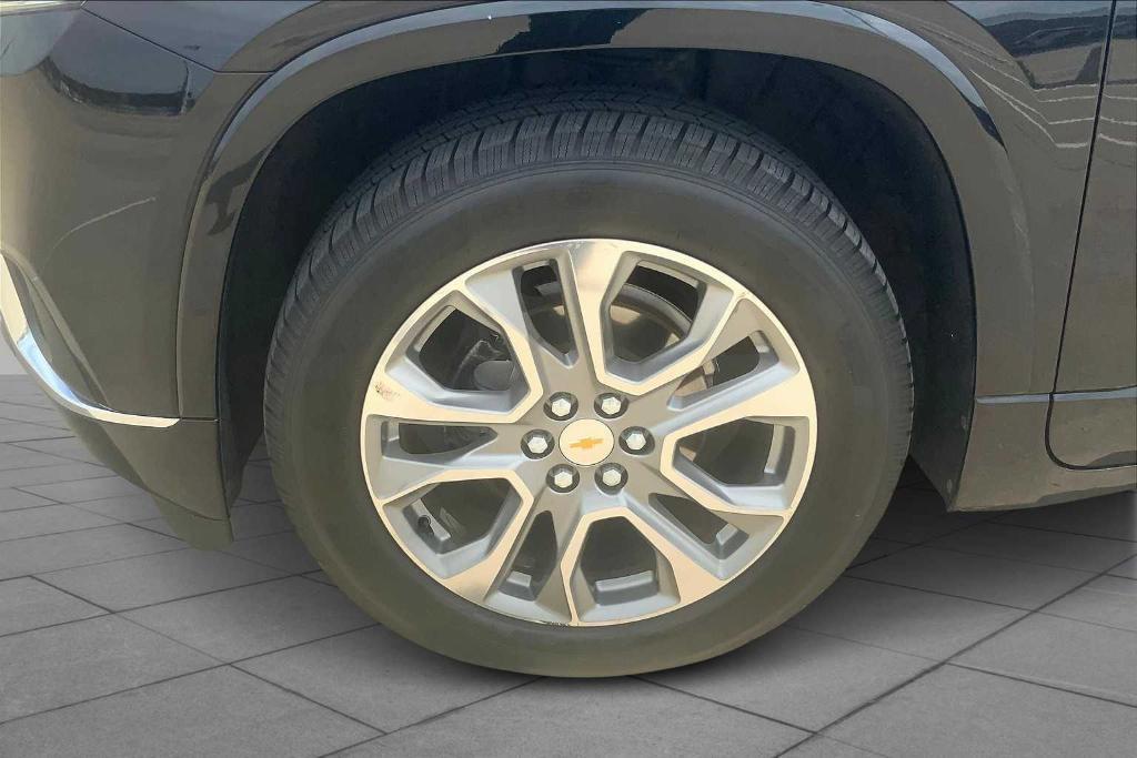 used 2018 Chevrolet Traverse car, priced at $17,995