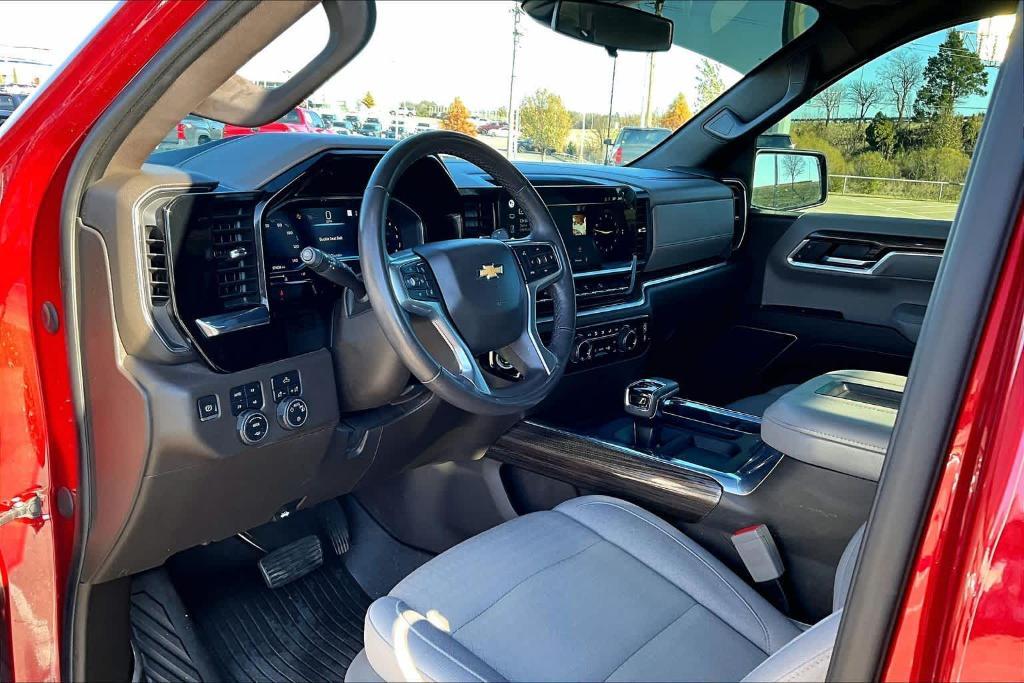 used 2022 Chevrolet Silverado 1500 car, priced at $32,995