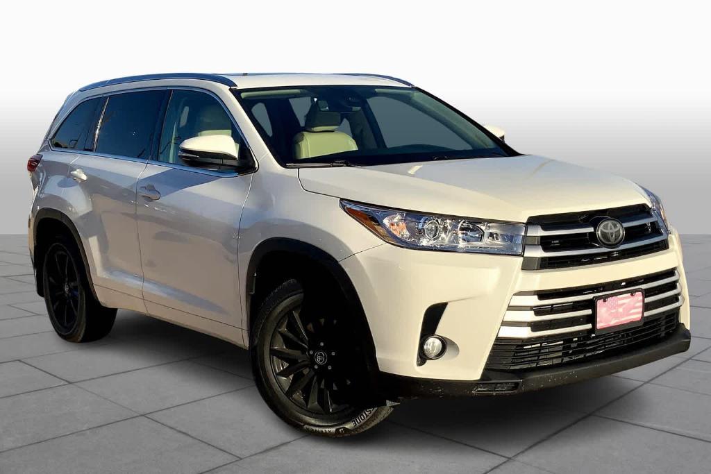 used 2017 Toyota Highlander car, priced at $22,328