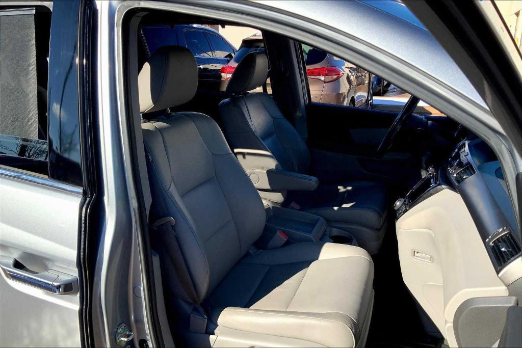 used 2016 Honda Odyssey car, priced at $12,995