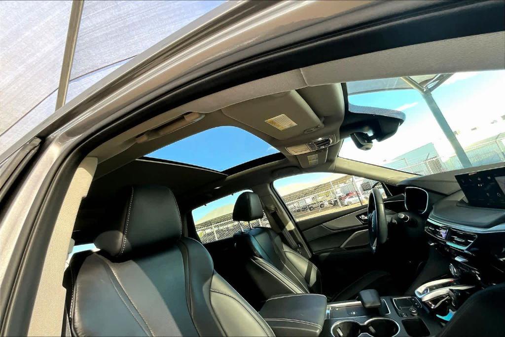 used 2023 Acura MDX car, priced at $39,622