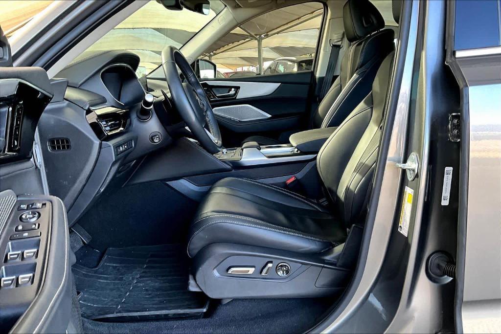 used 2023 Acura MDX car, priced at $39,622