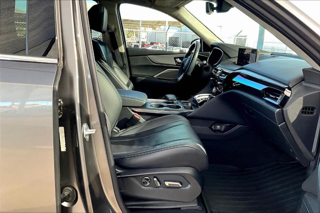used 2023 Acura MDX car, priced at $39,622