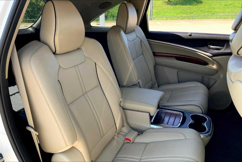 used 2018 Acura MDX car, priced at $25,261